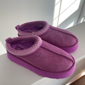 UGG Tazz Suede Platform Slippers